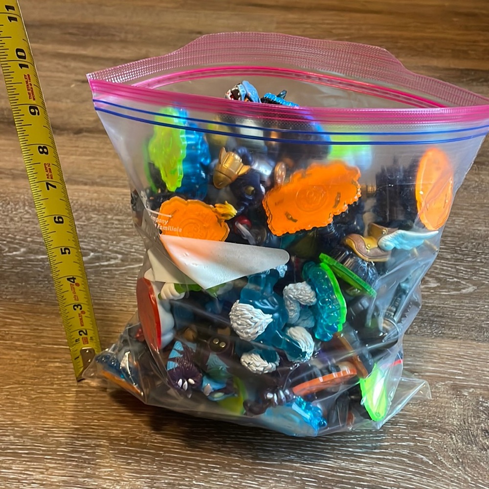 SKYLANDERS LOT. Used and sold as is.